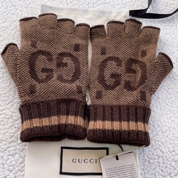 GUCCI GG CASHMERE FINGERLESS GLOVES - Picture 2 of 16